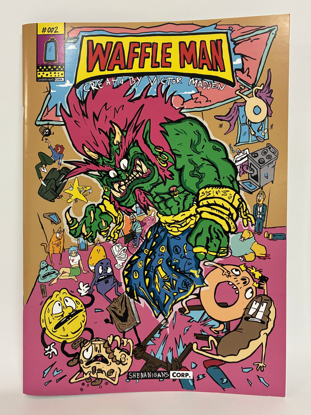 Waffle Man Issue Nr. 002 (The Cursed Mirror)
